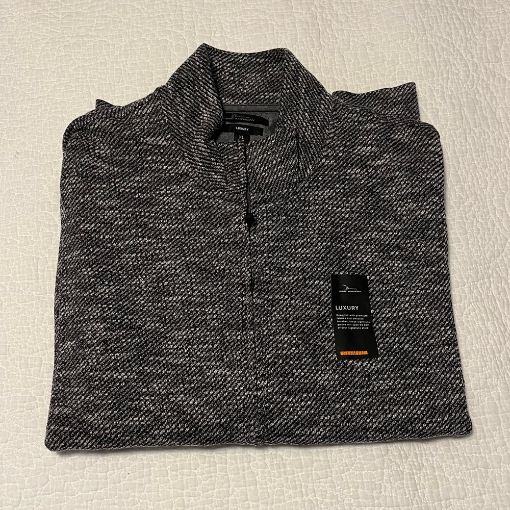 Marc Anthony sweater